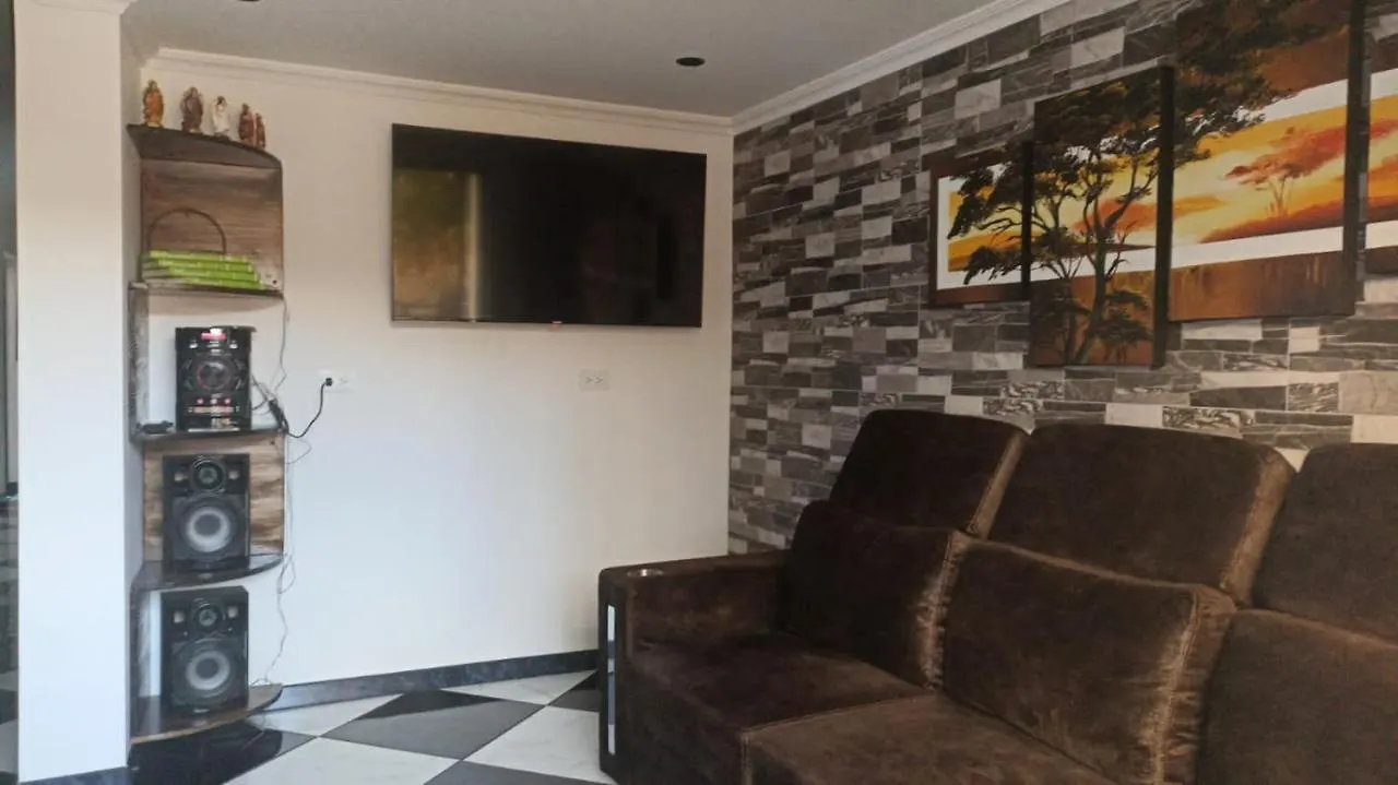 Apartamento En Medellin contacts